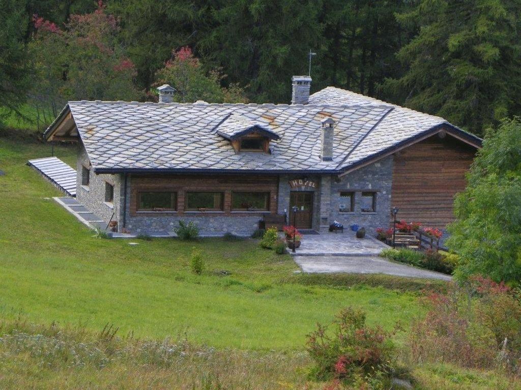 Hotel Les Granges La Thuile Zewnętrze zdjęcie