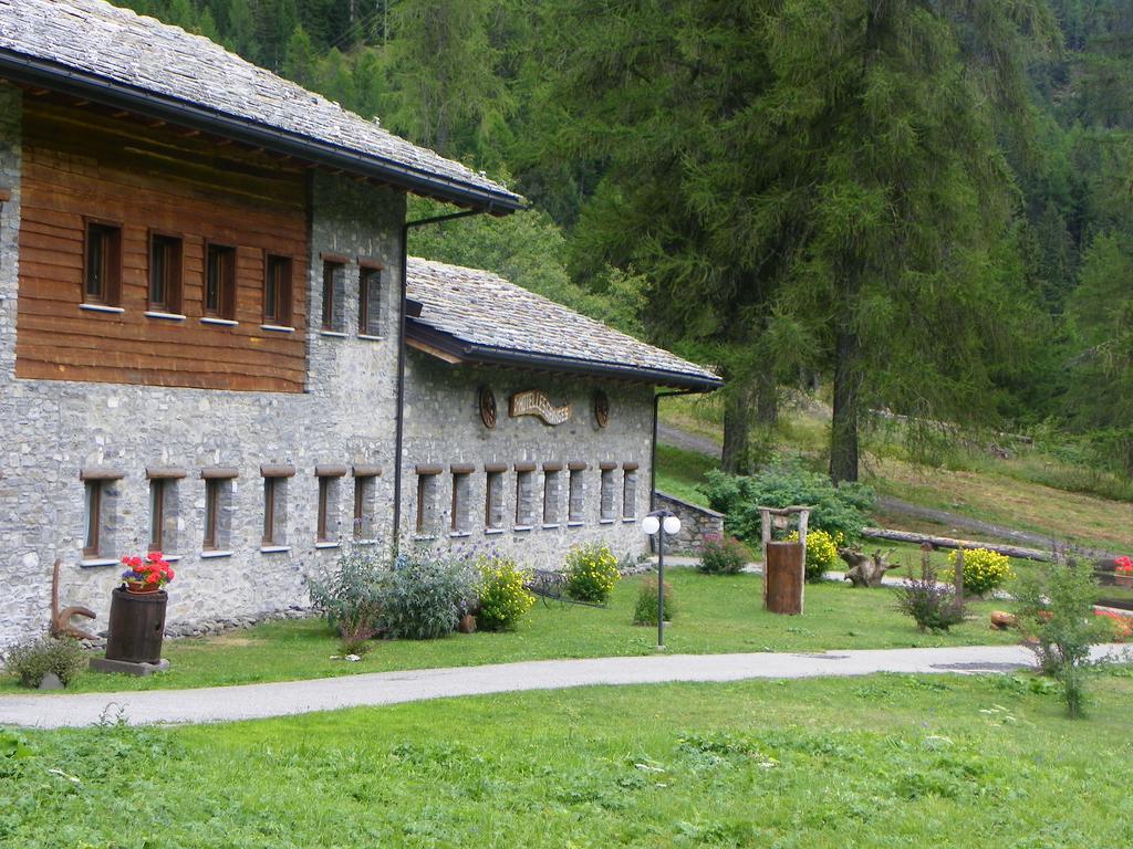 Hotel Les Granges La Thuile Zewnętrze zdjęcie