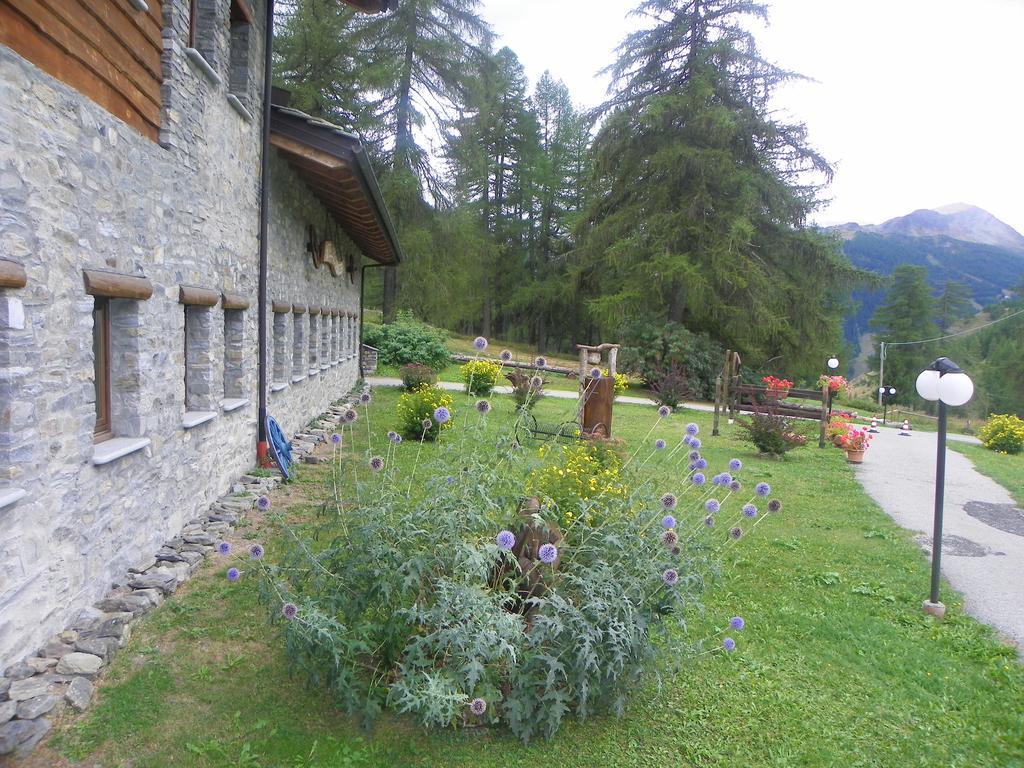 Hotel Les Granges La Thuile Zewnętrze zdjęcie