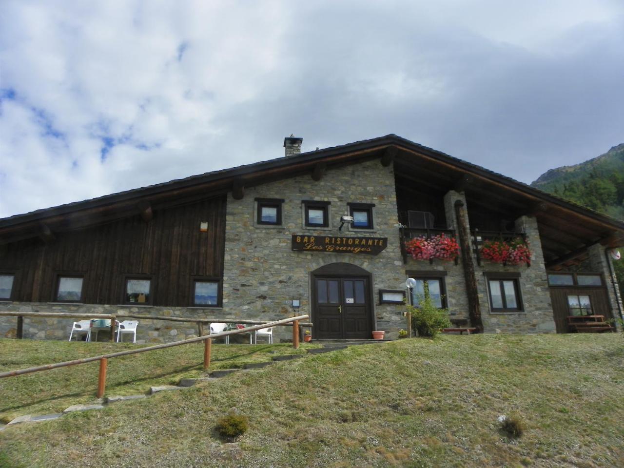 Hotel Les Granges La Thuile Zewnętrze zdjęcie