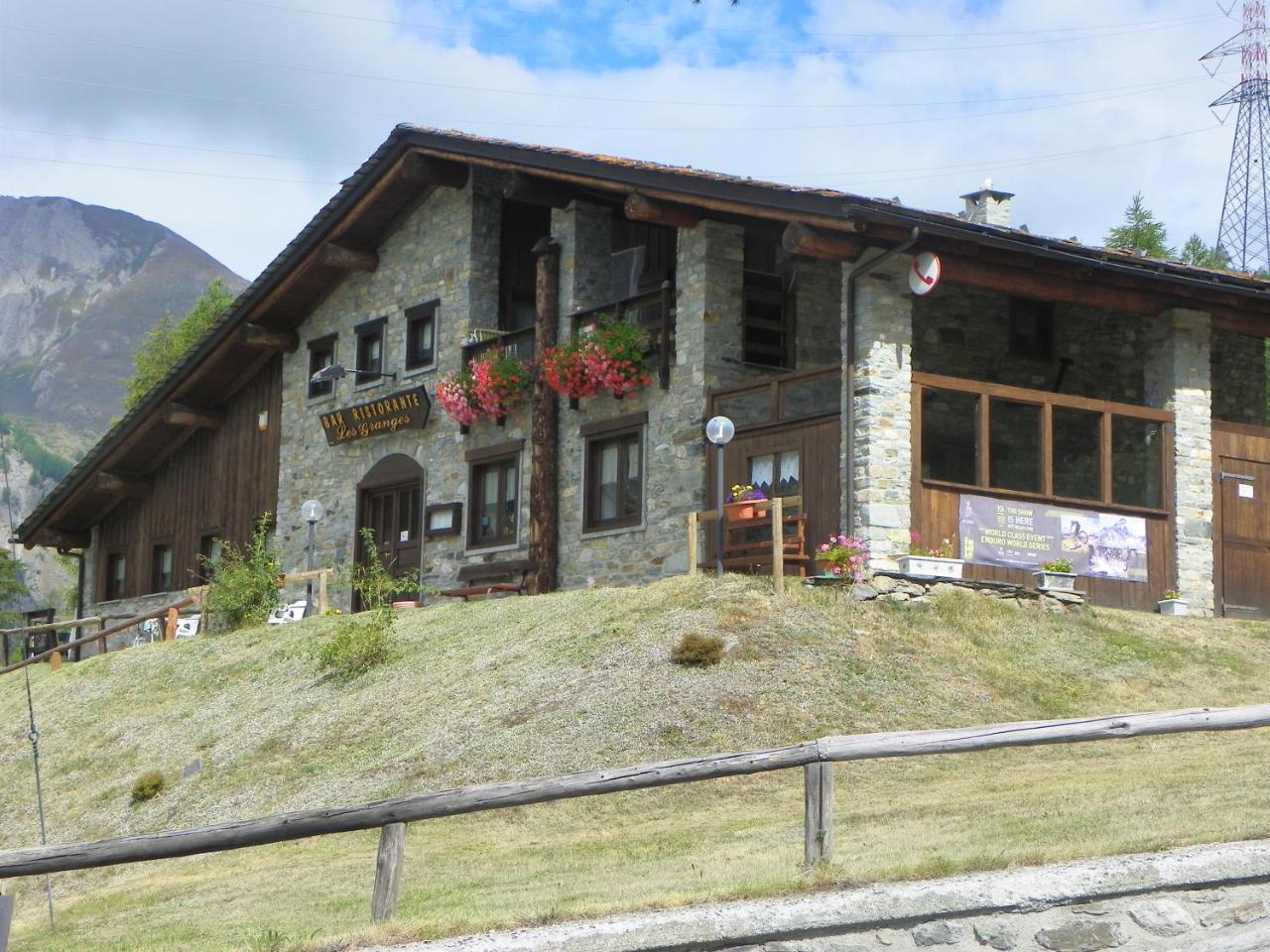 Hotel Les Granges La Thuile Zewnętrze zdjęcie