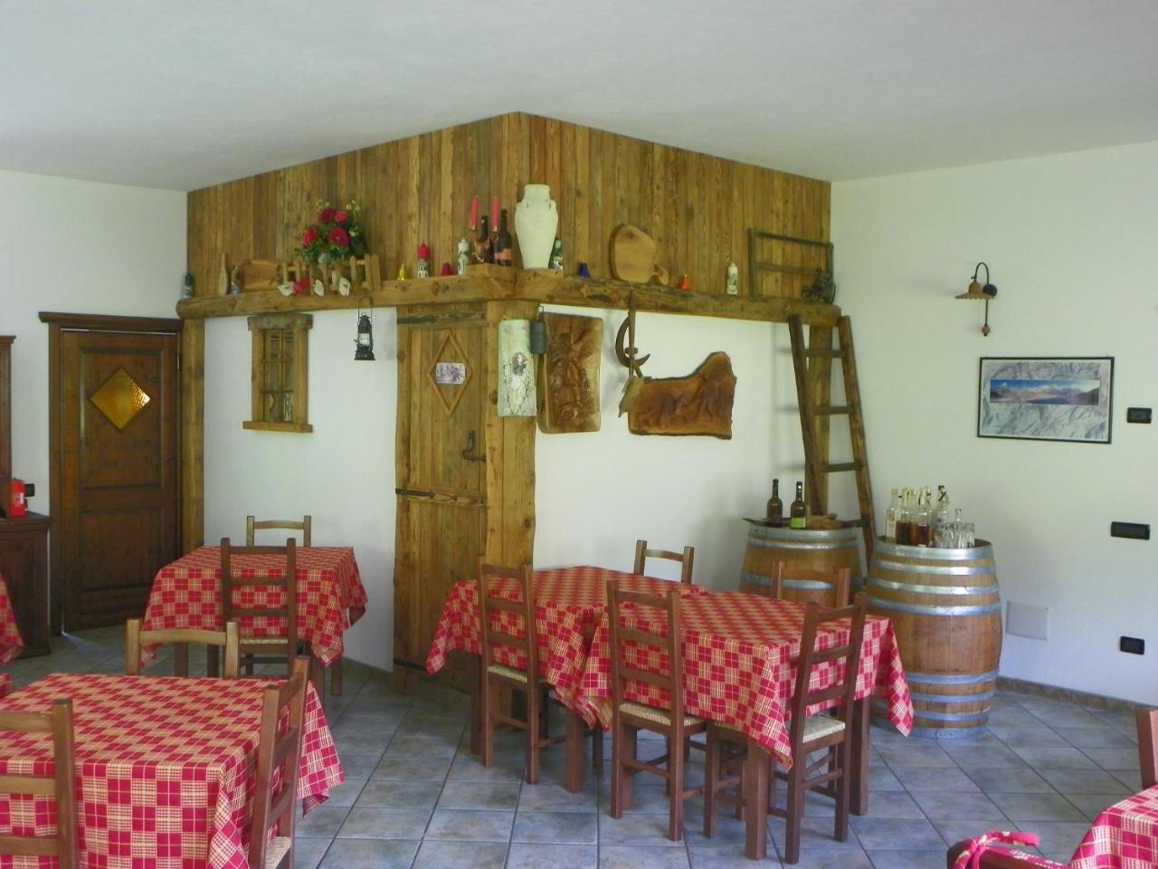Hotel Les Granges La Thuile Zewnętrze zdjęcie